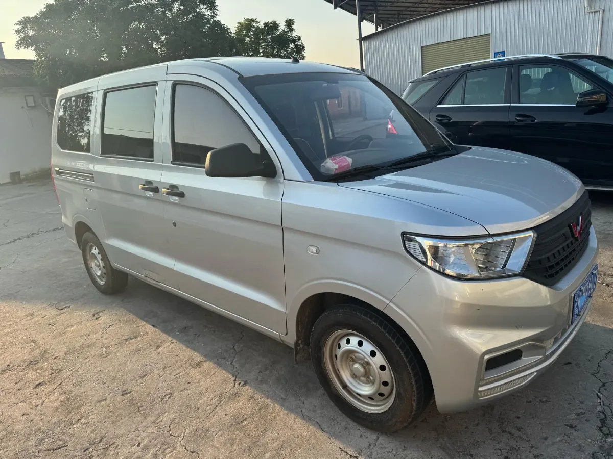 2022 JinBei Little Sea Lion X30 1.5L 102HP L4 5MT,autocango,china used car exporter,china ev exporter,chinese used car exporter,chinese used ev exporter