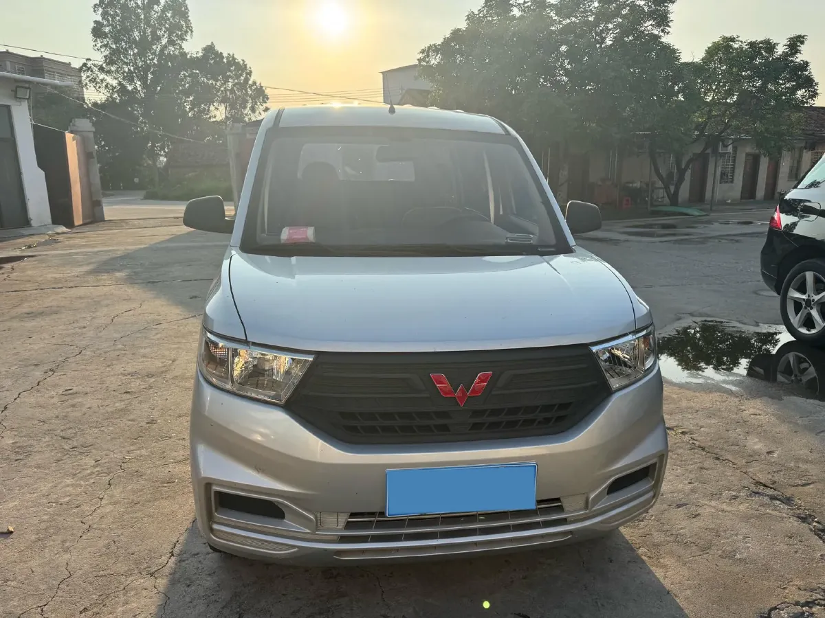 2022 JinBei Little Sea Lion X30 1.5L 102HP L4 5MT,autocango,china used car exporter,china ev exporter,chinese used car exporter,chinese used ev exporter