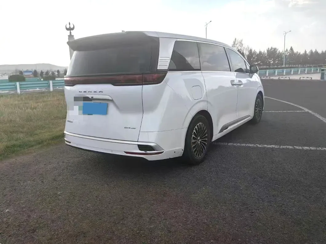 2025 Denza D9 1.5T 156HP L4 E-CVT PHEV 40KWH,autocango,china used car exporter,china ev exporter,chinese used car exporter,chinese used ev exporter