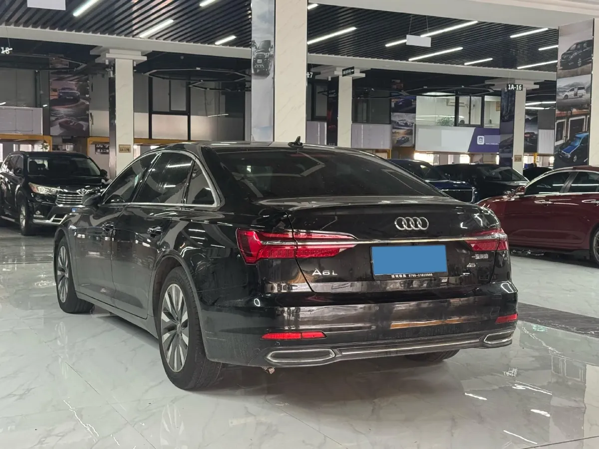 2021 Audi A6L 2.0T 224HP L4 7DCT,autocango,china used car exporter,china ev exporter,chinese used car exporter,chinese used ev exporter