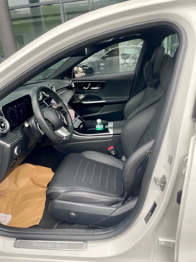 2025 Mercedes-Benz C Class 1.5T 204HP L4 9AT,autocango,china used car exporter,china ev exporter,chinese used car exporter,chinese used ev exporter