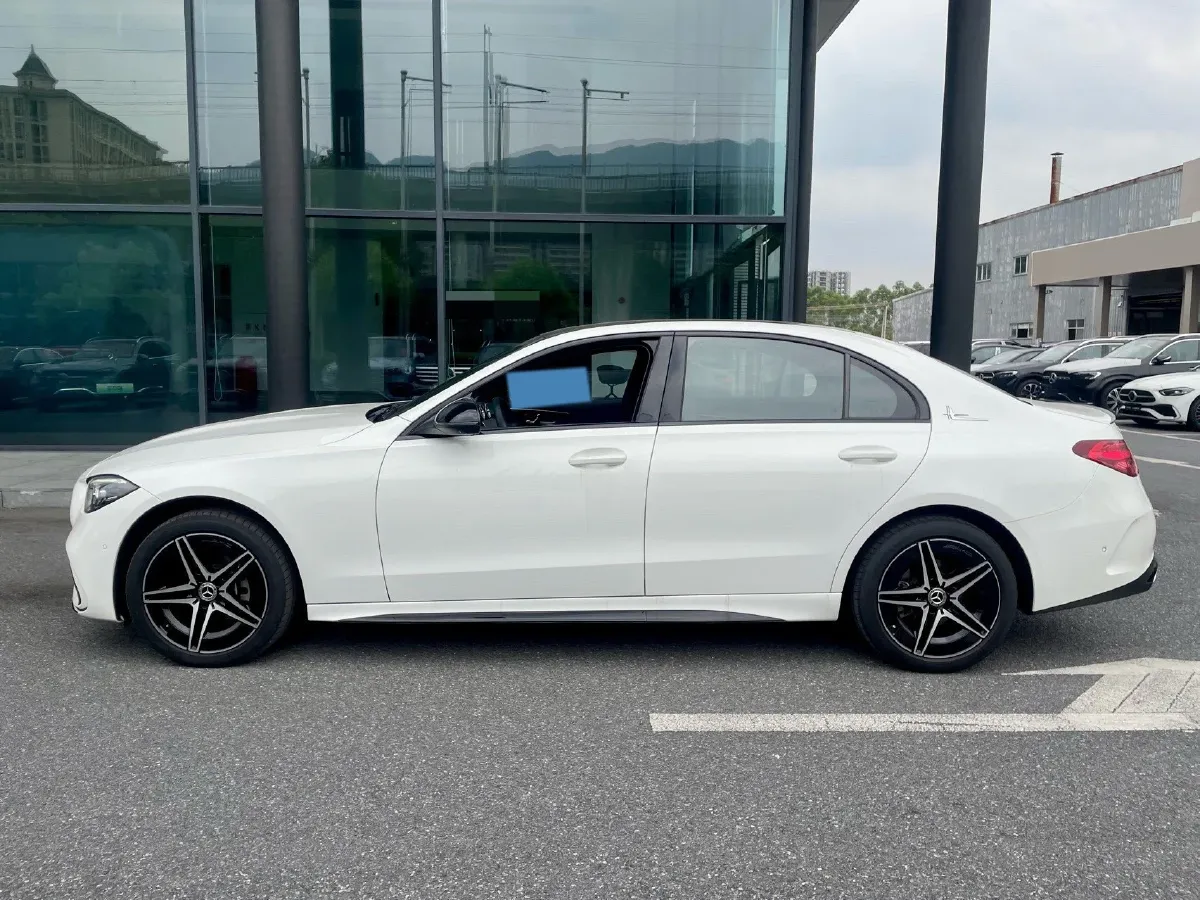 2025 Mercedes-Benz C Class 1.5T 204HP L4 9AT,autocango,china used car exporter,china ev exporter,chinese used car exporter,chinese used ev exporter