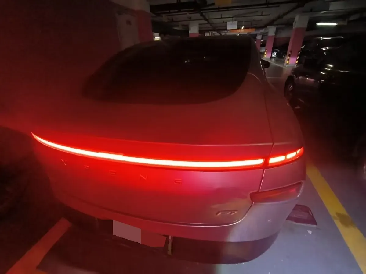 2020 Xpeng P7 BEV 70.8KWH,autocango,china used car exporter,china ev exporter,chinese used car exporter,chinese used ev exporter