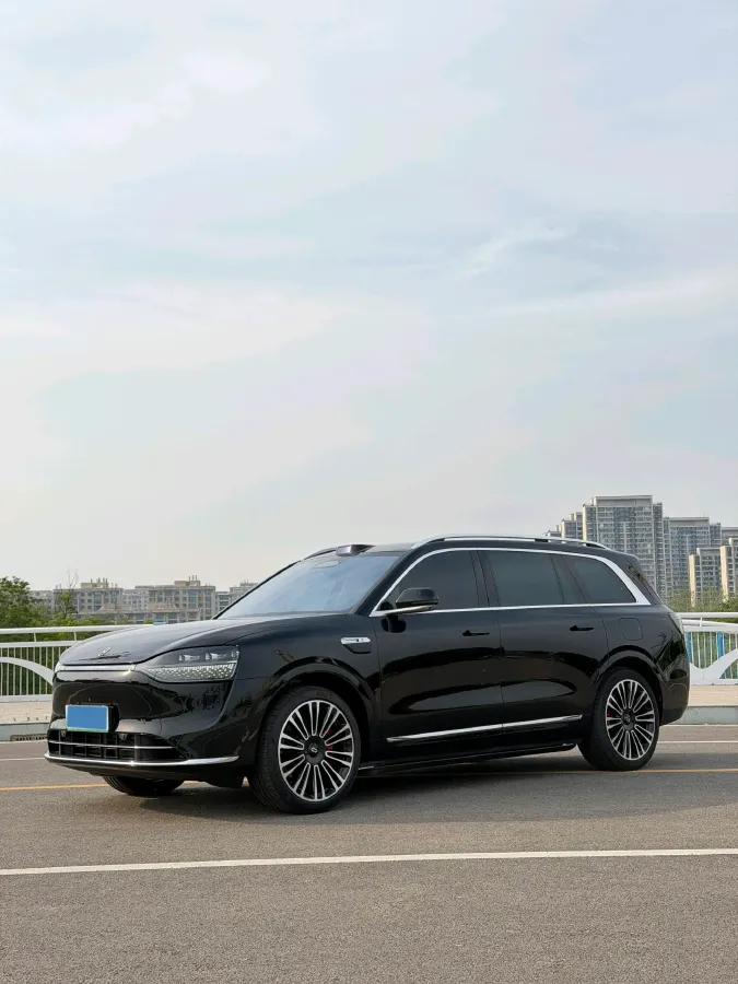 2025 AITO AITO M9 REEV 160HP REEV 52KWH,autocango,china used car exporter,china ev exporter,chinese used car exporter,chinese used ev exporter