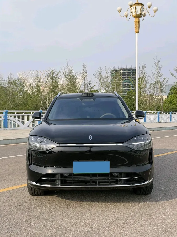 2025 AITO AITO M9 REEV 160HP REEV 52KWH,autocango,china used car exporter,china ev exporter,chinese used car exporter,chinese used ev exporter