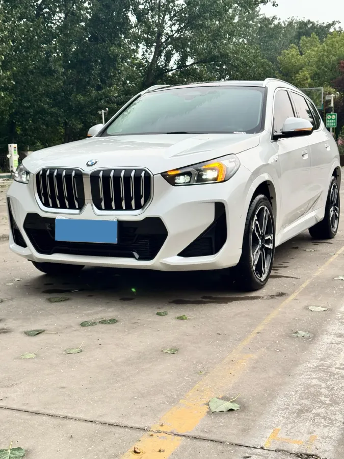 2024 BMW X1 2.0T 204HP L4 7DCT,autocango,china used car exporter,china ev exporter,chinese used car exporter,chinese used ev exporter