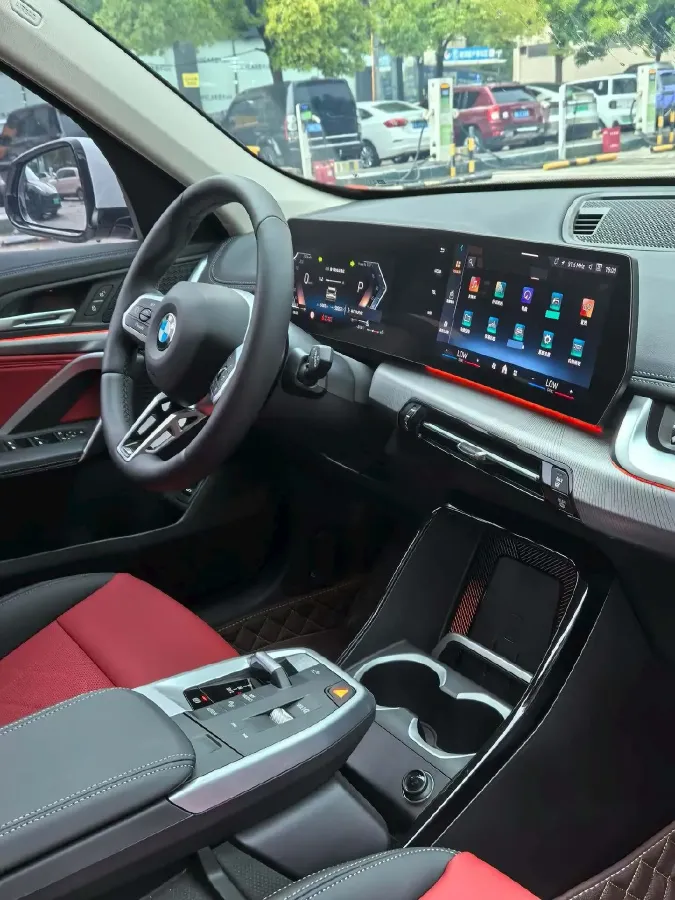 2024 BMW X1 2.0T 204HP L4 7DCT,autocango,china used car exporter,china ev exporter,chinese used car exporter,chinese used ev exporter