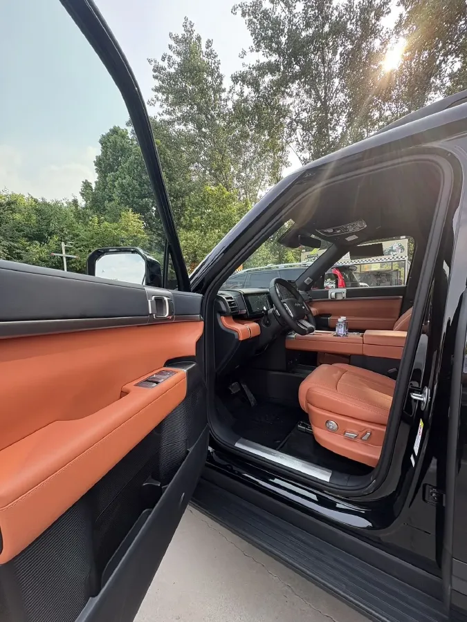 2025 FangChengBao Tai 7 1.5T 156HP L4 E-CVT PHEV,autocango,china used car exporter,china ev exporter,chinese used car exporter,chinese used ev exporter