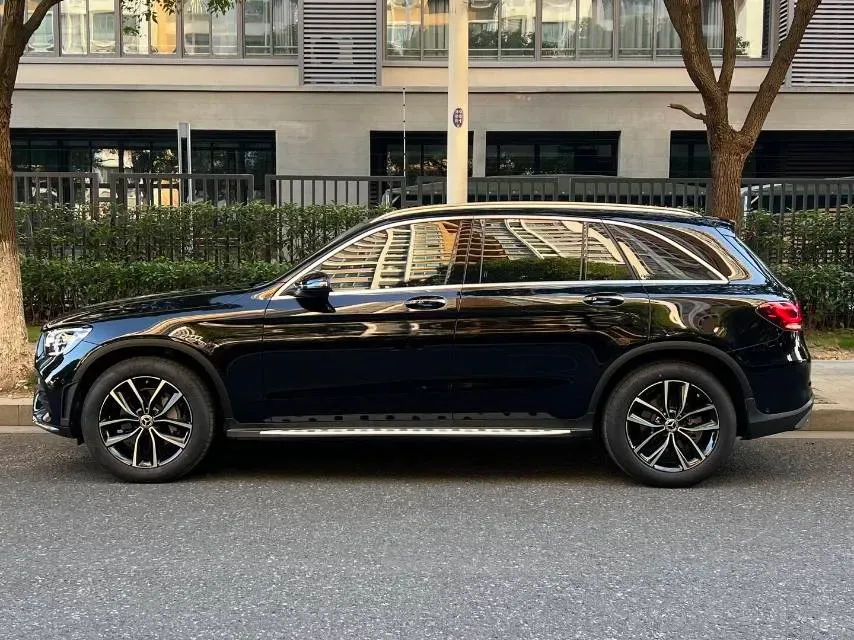 2021 Mercedes-Benz GLC Class 2.0T 197HP L4 9AT,autocango,china used car exporter,china ev exporter,chinese used car exporter,chinese used ev exporter