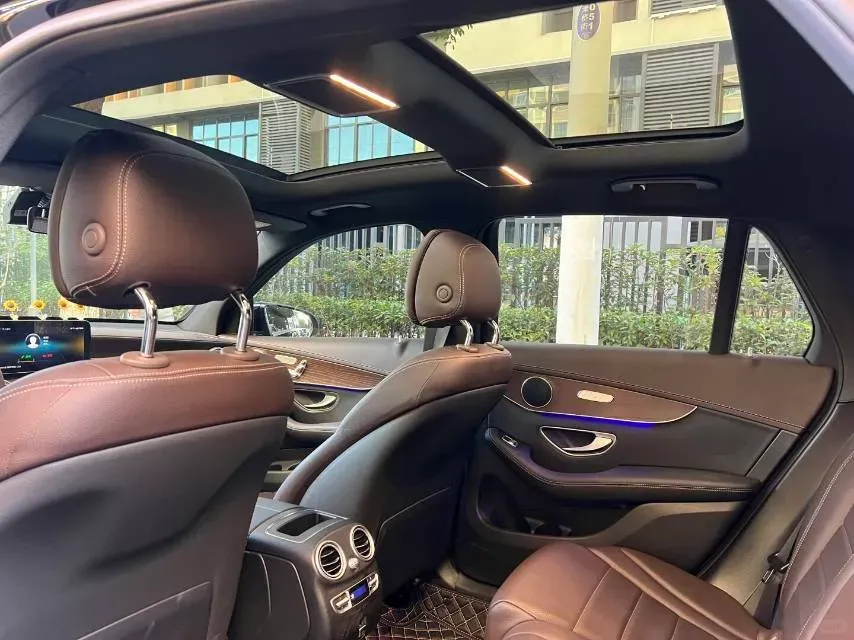 2021 Mercedes-Benz GLC Class 2.0T 197HP L4 9AT,autocango,china used car exporter,china ev exporter,chinese used car exporter,chinese used ev exporter