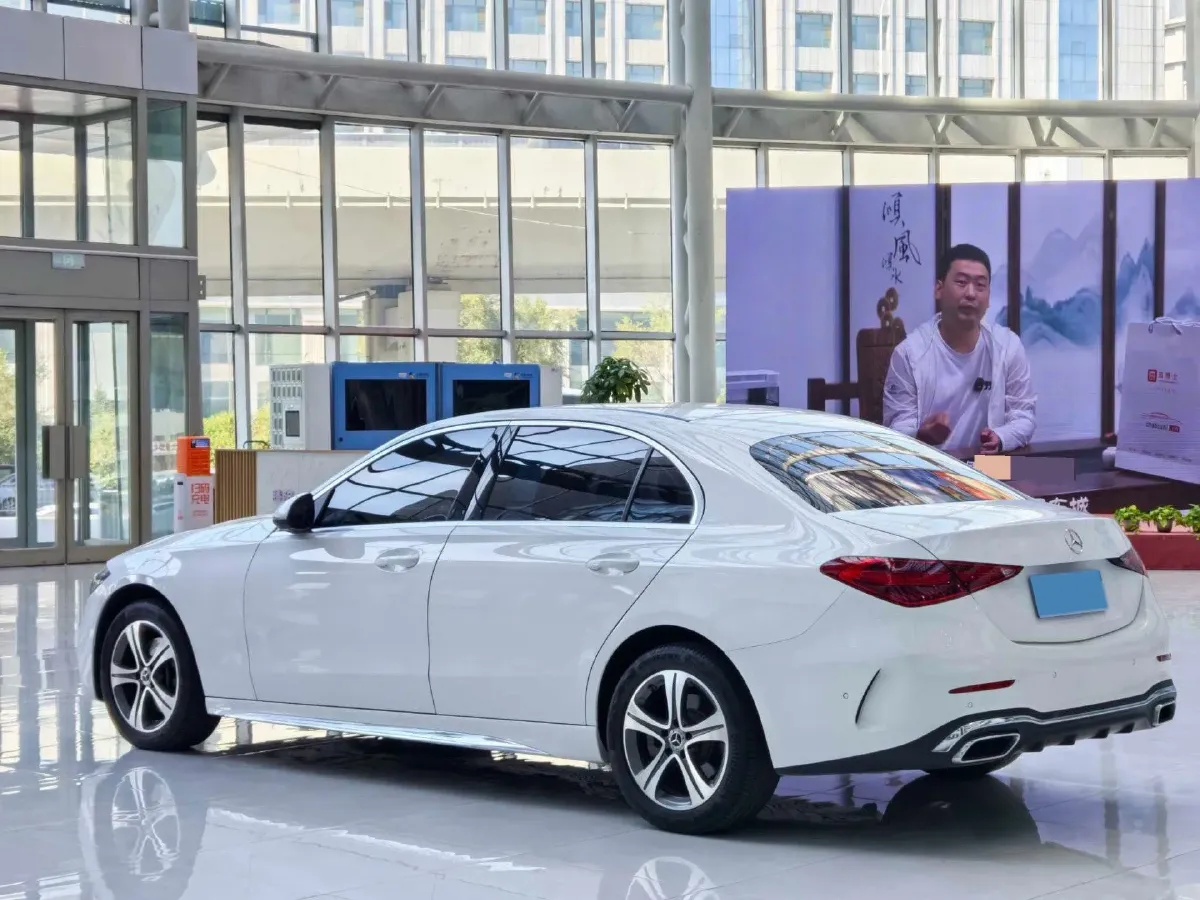 2022 Mercedes-Benz C Class 1.5T 170HP L4 9AT,autocango,china used car exporter,china ev exporter,chinese used car exporter,chinese used ev exporter