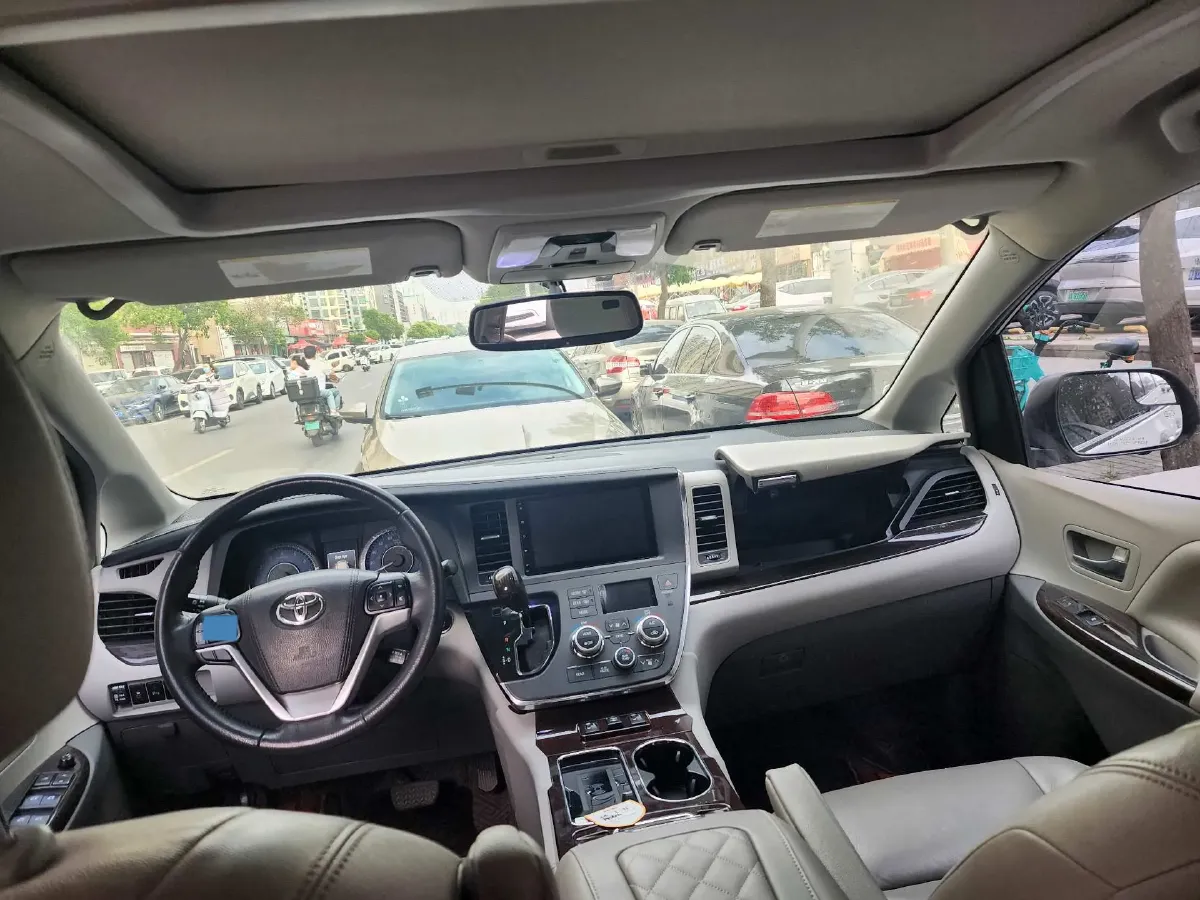 2019 Toyota Avalon 2.0L 178HP L4 CVT,autocango,china used car exporter,china ev exporter,chinese used car exporter,chinese used ev exporter