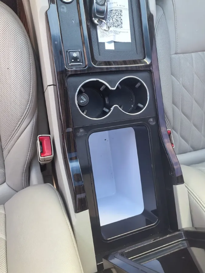 2020 Buick GL8 2.0T 237HP L4 9AT,autocango,china used car exporter,china ev exporter,chinese used car exporter,chinese used ev exporter