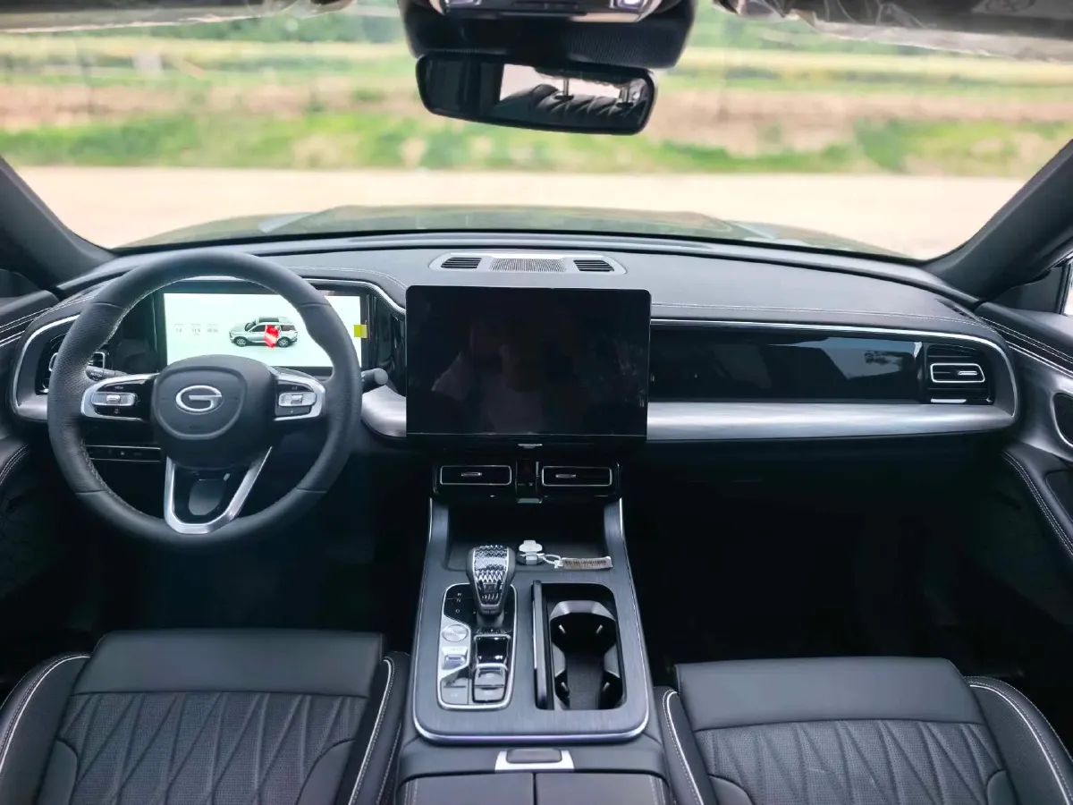 2025 GAC Trumpchi GS8 2.0T 252HP L4 8AT,autocango,china used car exporter,china ev exporter,chinese used car exporter,chinese used ev exporter