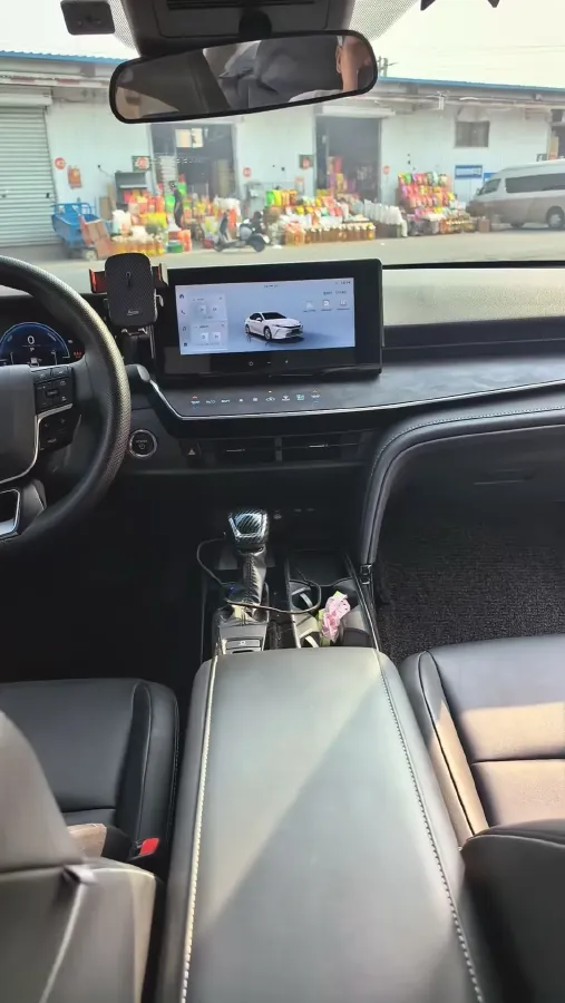 2024 Toyota Camry 2.0L 152HP L4 E-CVT Hybrid,autocango,china used car exporter,china ev exporter,chinese used car exporter,chinese used ev exporter