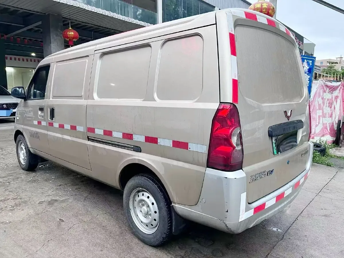 2022 WuLing RongGuang EV BEV 41.6KWH,autocango,china used car exporter,china ev exporter,chinese used car exporter,chinese used ev exporter