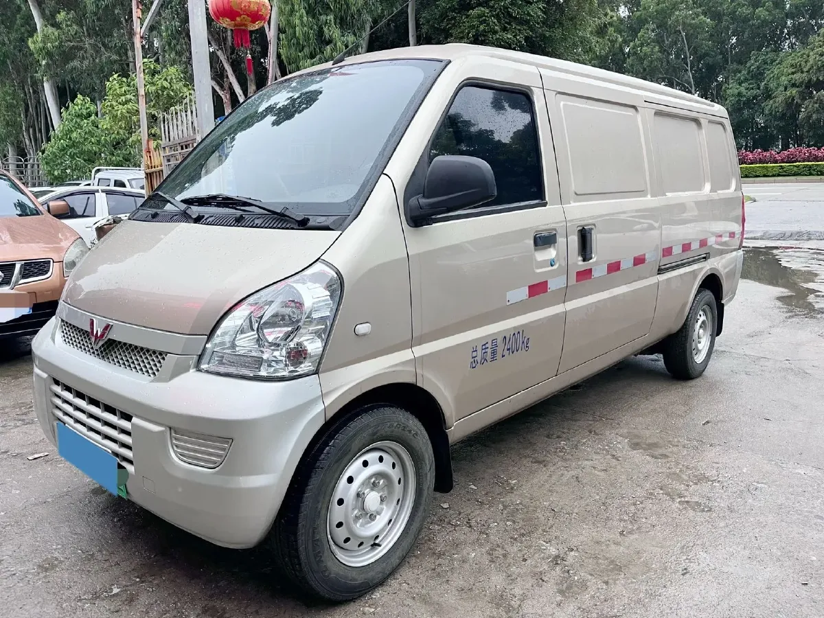 2022 WuLing RongGuang EV BEV 41.6KWH,autocango,china used car exporter,china ev exporter,chinese used car exporter,chinese used ev exporter