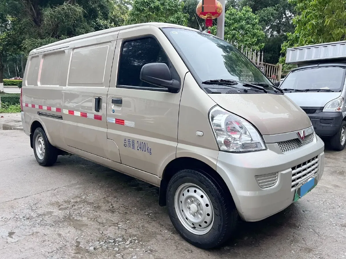 2022 WuLing RongGuang EV BEV 41.6KWH,autocango,china used car exporter,china ev exporter,chinese used car exporter,chinese used ev exporter