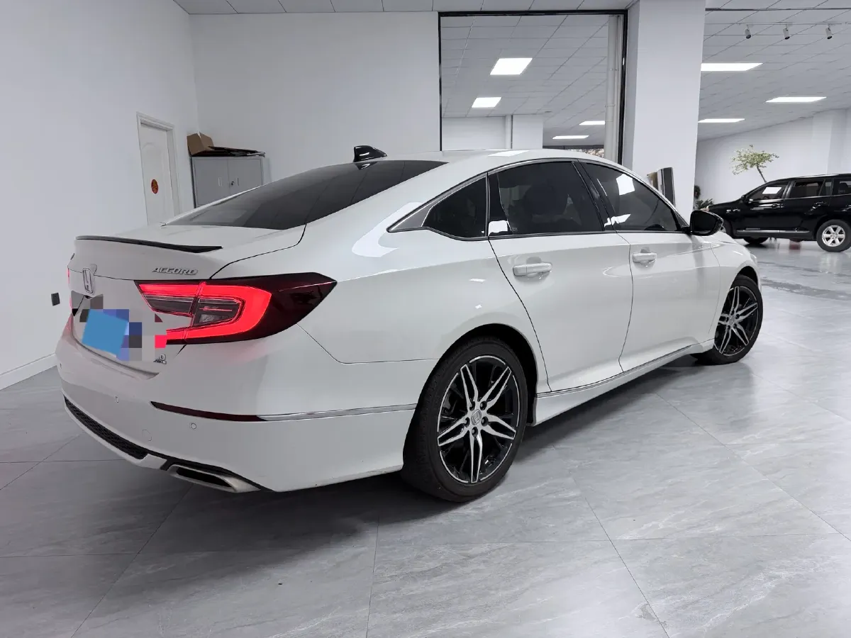 2022 Honda Accord 1.5T 194HP L4 CVT,autocango,china used car exporter,china ev exporter,chinese used car exporter,chinese used ev exporter