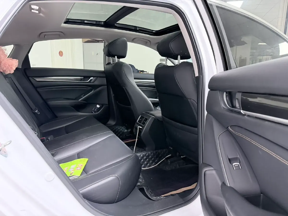 2022 Honda Accord 1.5T 194HP L4 CVT,autocango,china used car exporter,china ev exporter,chinese used car exporter,chinese used ev exporter