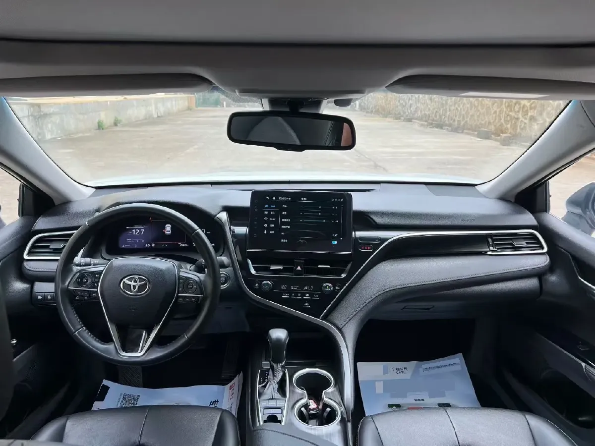 2023 Toyota Camry 2.5L 207HP L4 8AT,autocango,china used car exporter,china ev exporter,chinese used car exporter,chinese used ev exporter