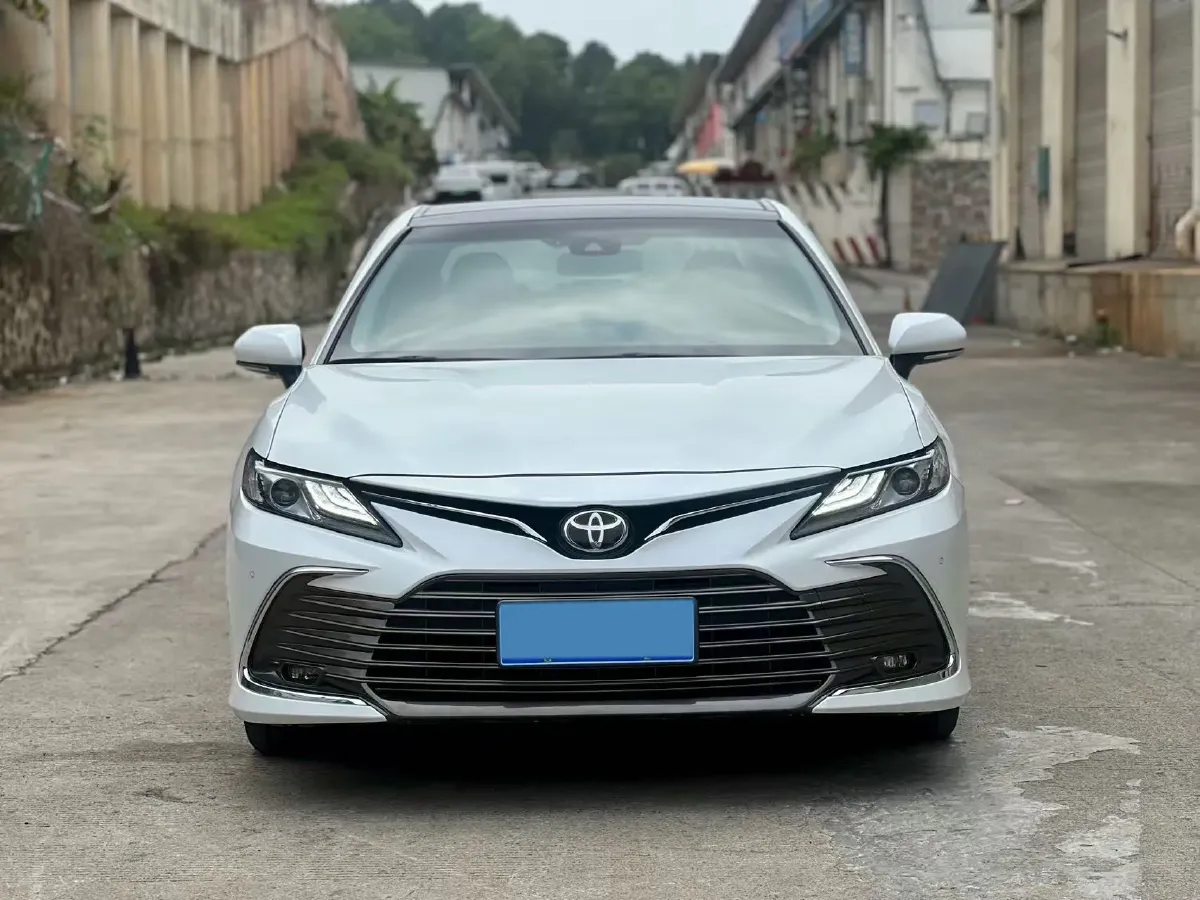2023 Toyota Camry 2.5L 207HP L4 8AT,autocango,china used car exporter,china ev exporter,chinese used car exporter,chinese used ev exporter