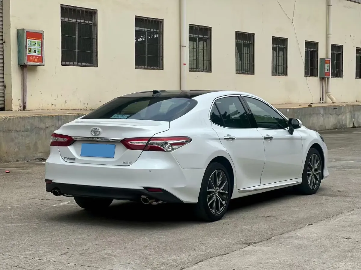 2023 Toyota Camry 2.5L 207HP L4 8AT,autocango,china used car exporter,china ev exporter,chinese used car exporter,chinese used ev exporter