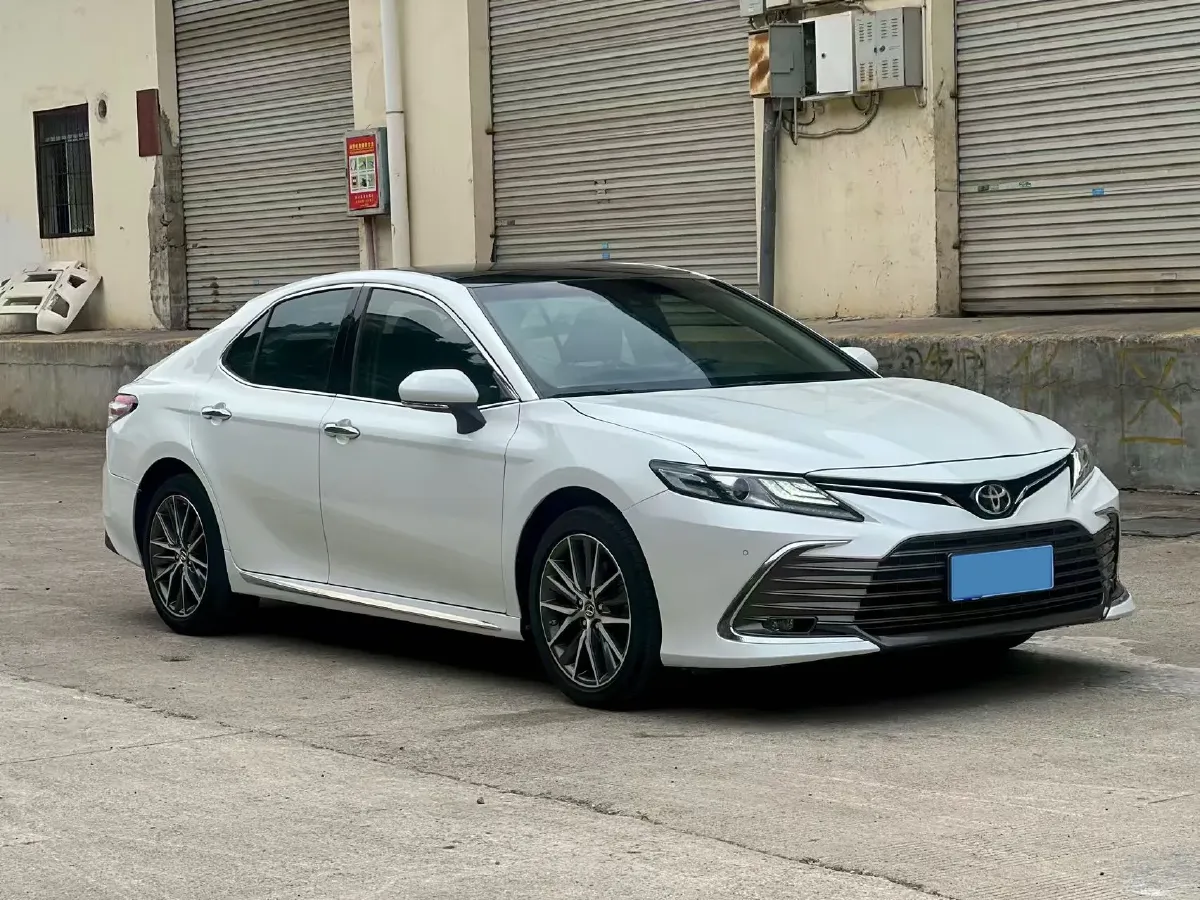 2023 Toyota Camry 2.5L 207HP L4 8AT,autocango,china used car exporter,china ev exporter,chinese used car exporter,chinese used ev exporter