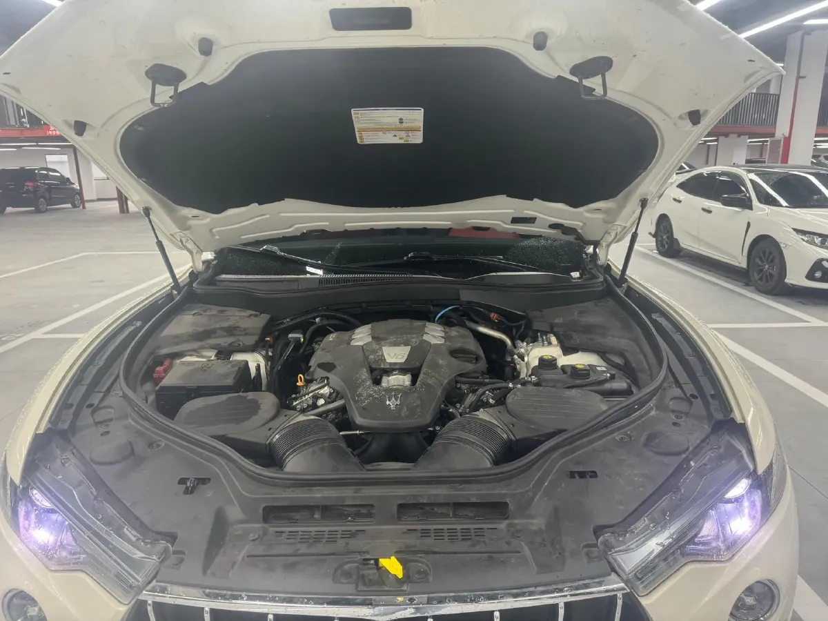 2019 Maserati Levante 3.0T 350HP V6 8AT,autocango,china used car exporter,china ev exporter,chinese used car exporter,chinese used ev exporter