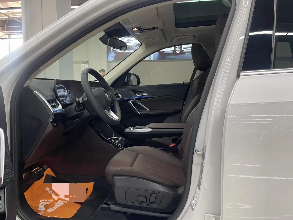 2023 BMW X1 1.5T 156HP L3 7DCT,autocango,china used car exporter,china ev exporter,chinese used car exporter,chinese used ev exporter