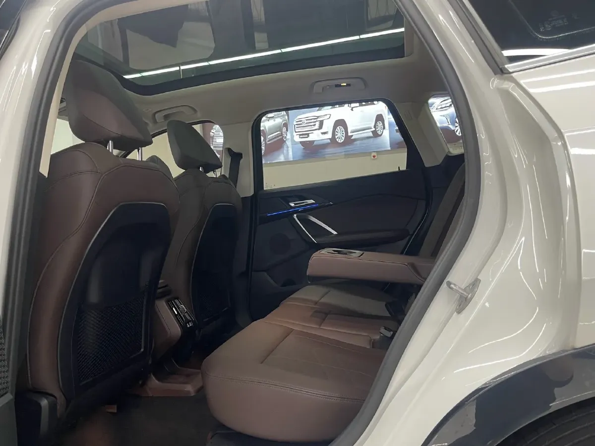 2023 BMW X1 1.5T 156HP L3 7DCT,autocango,china used car exporter,china ev exporter,chinese used car exporter,chinese used ev exporter