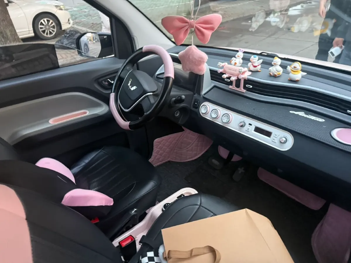 2022 WuLing HongGuang MINI EV BEV 13.8KWH,autocango,china used car exporter,china ev exporter,chinese used car exporter,chinese used ev exporter