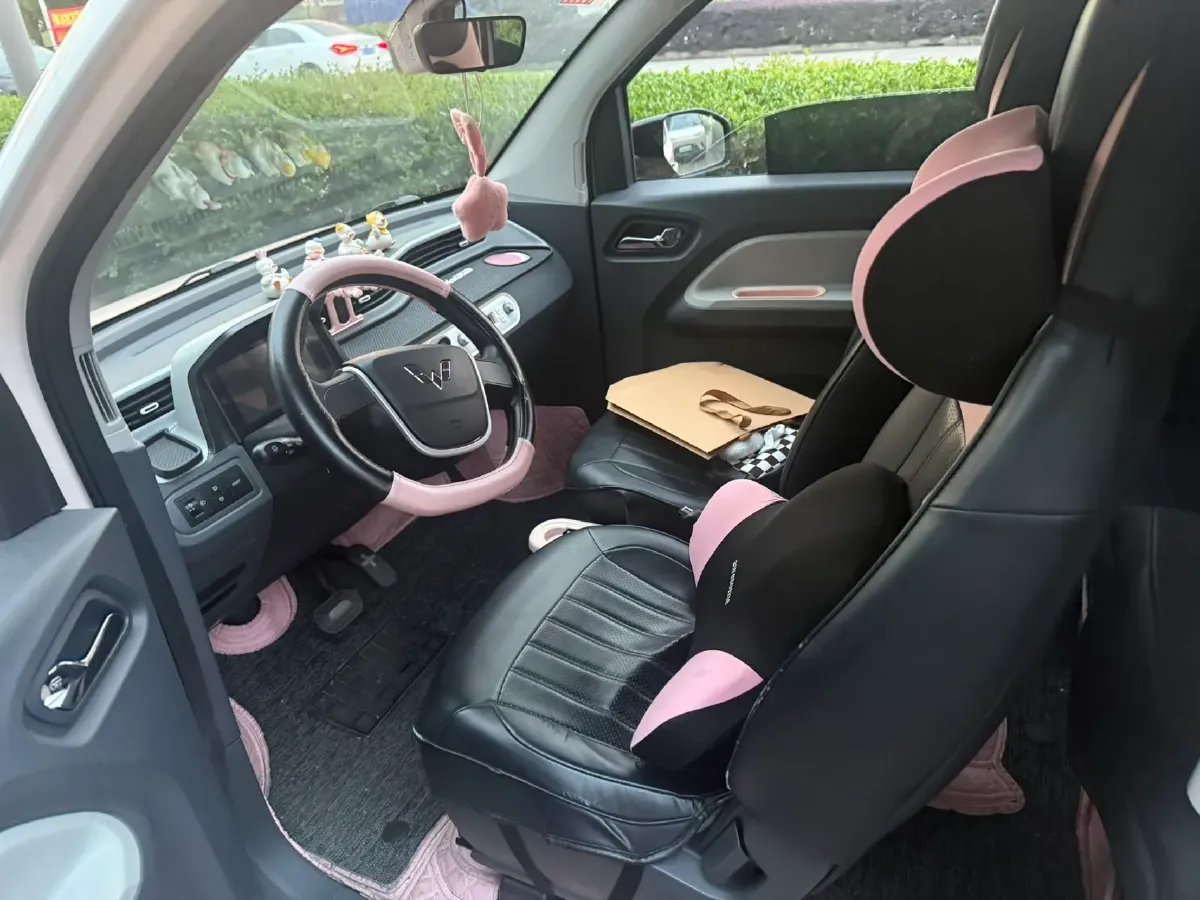 2022 WuLing HongGuang MINI EV BEV 13.8KWH,autocango,china used car exporter,china ev exporter,chinese used car exporter,chinese used ev exporter