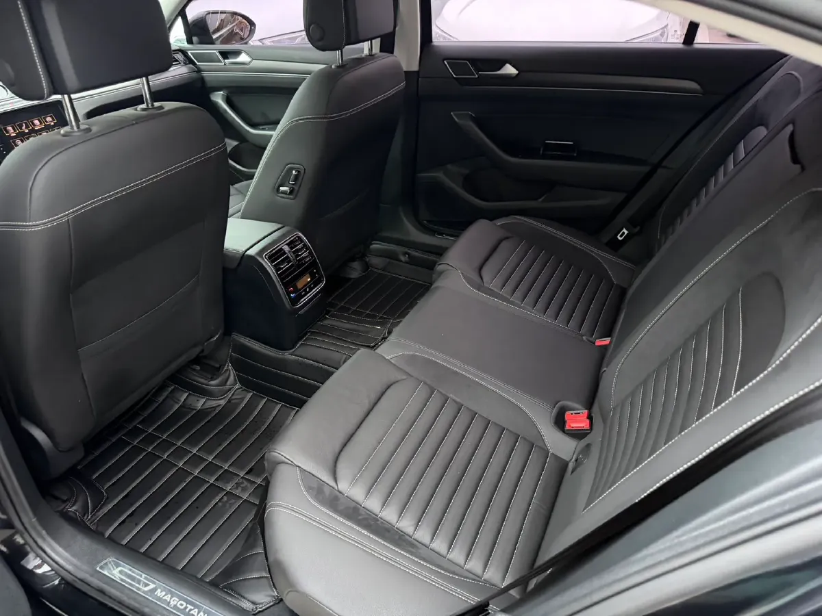 2020 Volkswagen Magotan 2.0T 186HP L4 7DCT,autocango,china used car exporter,china ev exporter,chinese used car exporter,chinese used ev exporter