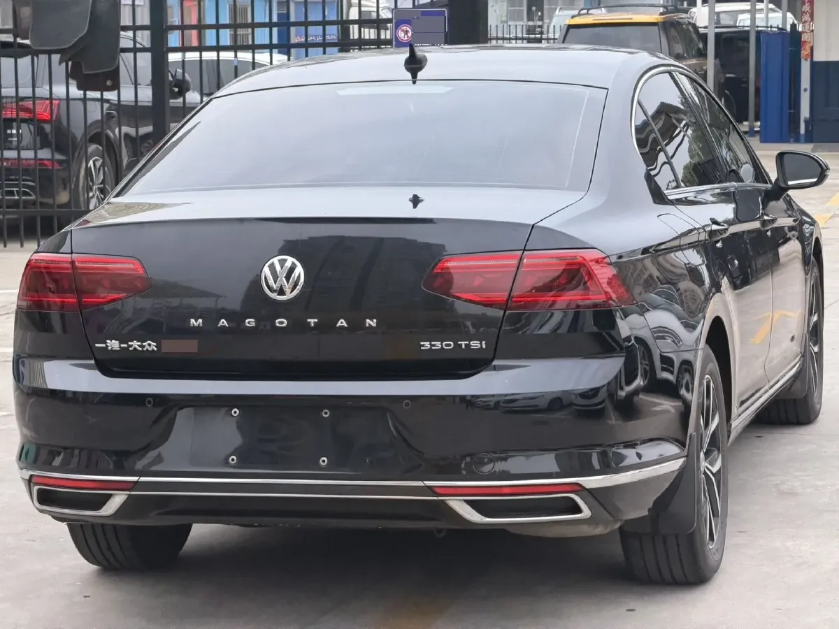 2020 Volkswagen Magotan 2.0T 186HP L4 7DCT,autocango,china used car exporter,china ev exporter,chinese used car exporter,chinese used ev exporter