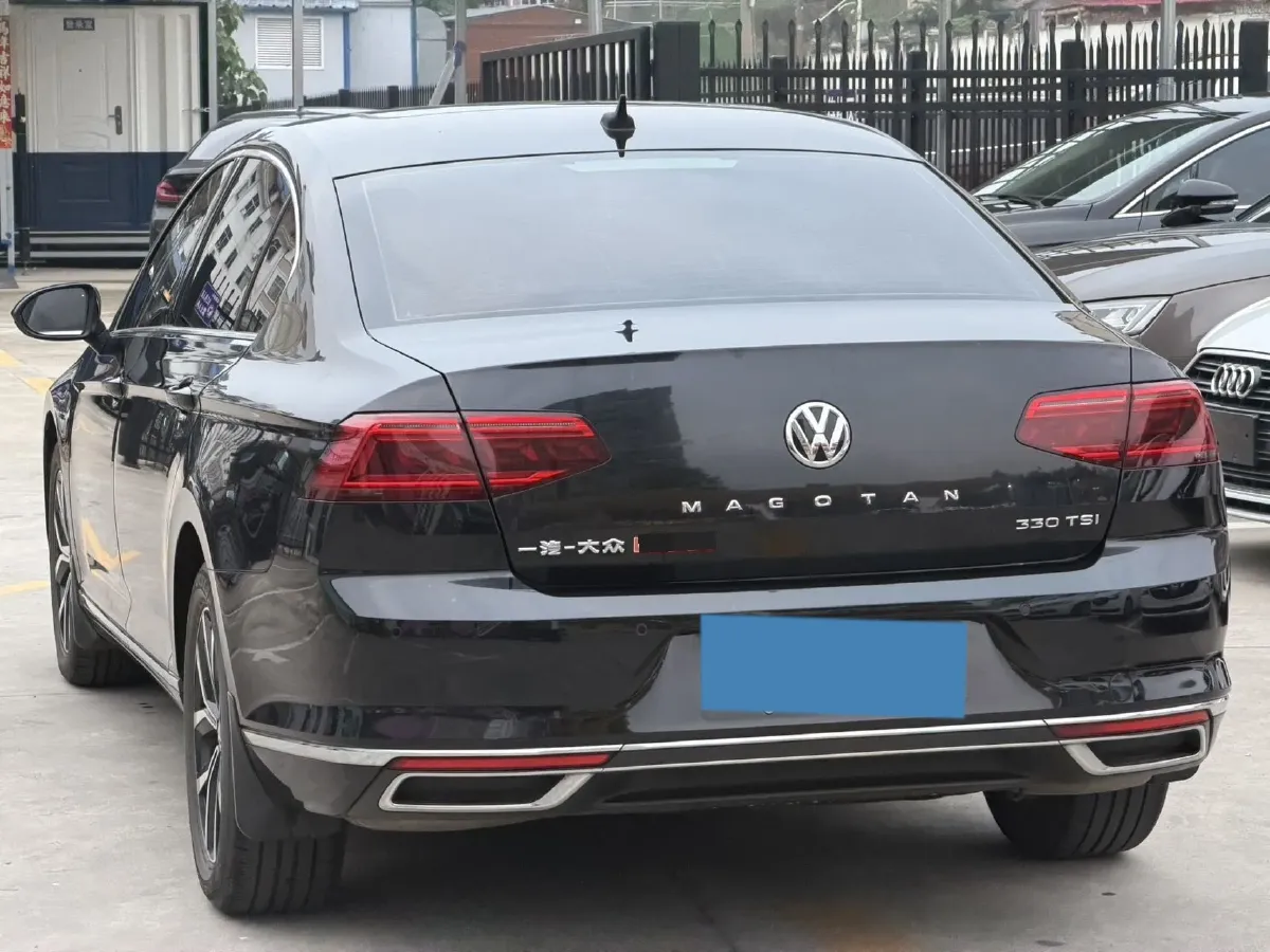 2020 Volkswagen Magotan 2.0T 186HP L4 7DCT,autocango,china used car exporter,china ev exporter,chinese used car exporter,chinese used ev exporter