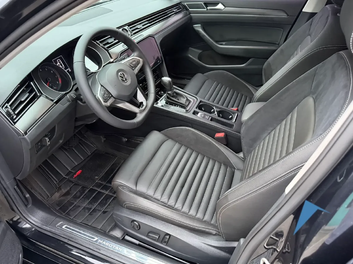 2020 Volkswagen Magotan 2.0T 186HP L4 7DCT,autocango,china used car exporter,china ev exporter,chinese used car exporter,chinese used ev exporter
