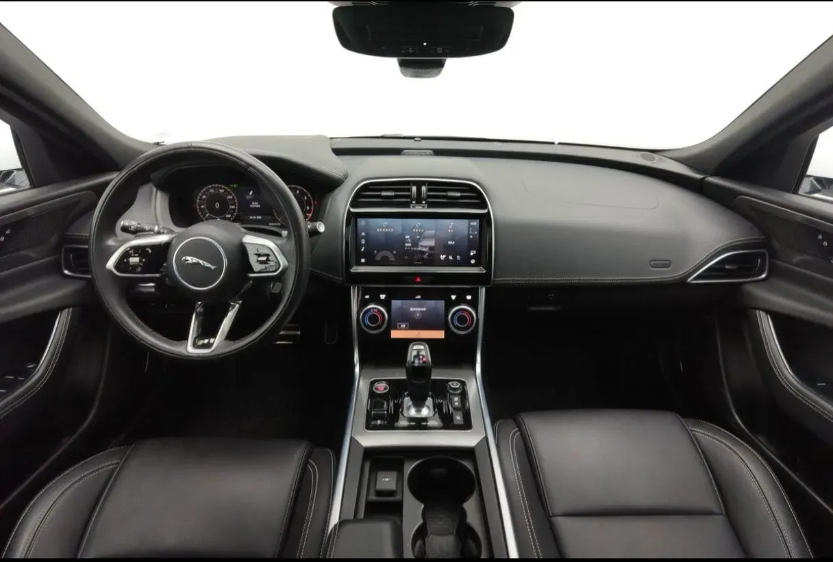 2023 Jaguar XEL 2.0T 250HP L4 8AT,autocango,china used car exporter,china ev exporter,chinese used car exporter,chinese used ev exporter