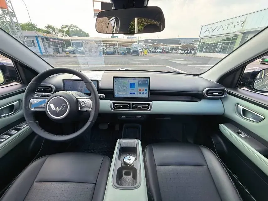 2024 WuLing BinGuoPLUS BEV 50.6KWH,autocango,china used car exporter,china ev exporter,chinese used car exporter,chinese used ev exporter