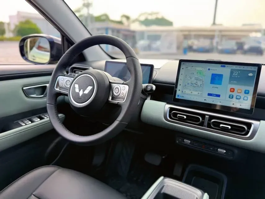 2024 WuLing BinGuoPLUS BEV 50.6KWH,autocango,china used car exporter,china ev exporter,chinese used car exporter,chinese used ev exporter