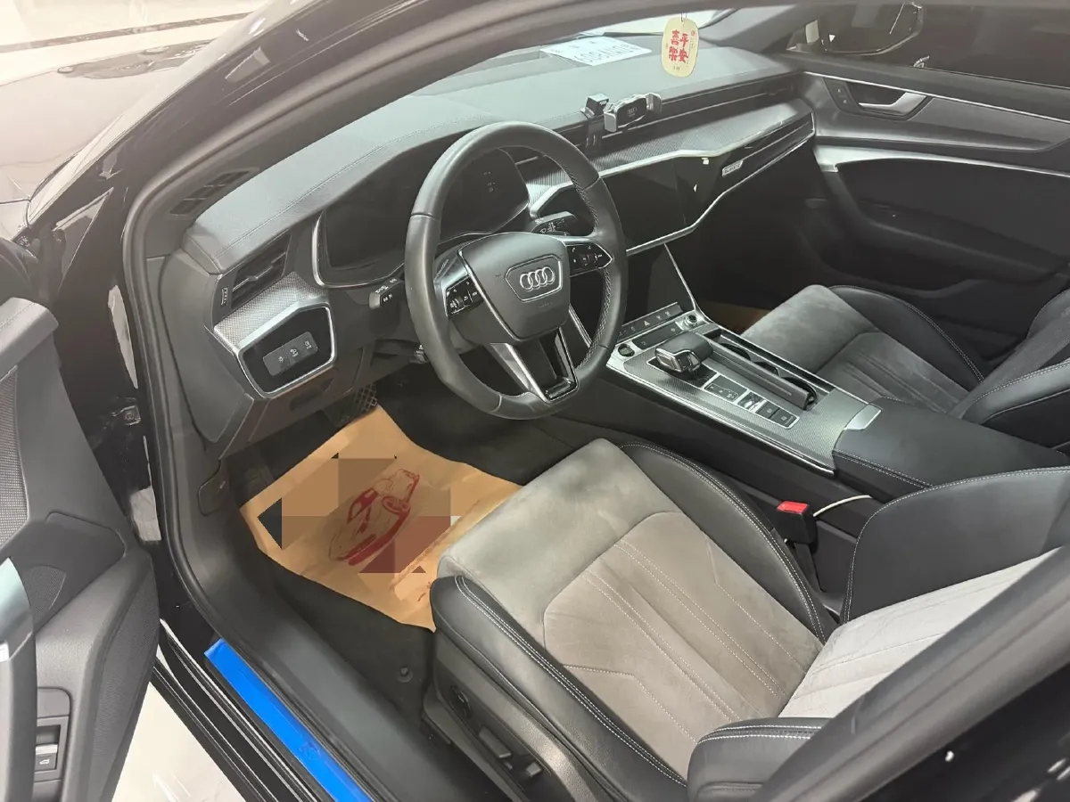 2022 Audi A6L 2.0T 224HP L4 7DCT,autocango,china used car exporter,china ev exporter,chinese used car exporter,chinese used ev exporter