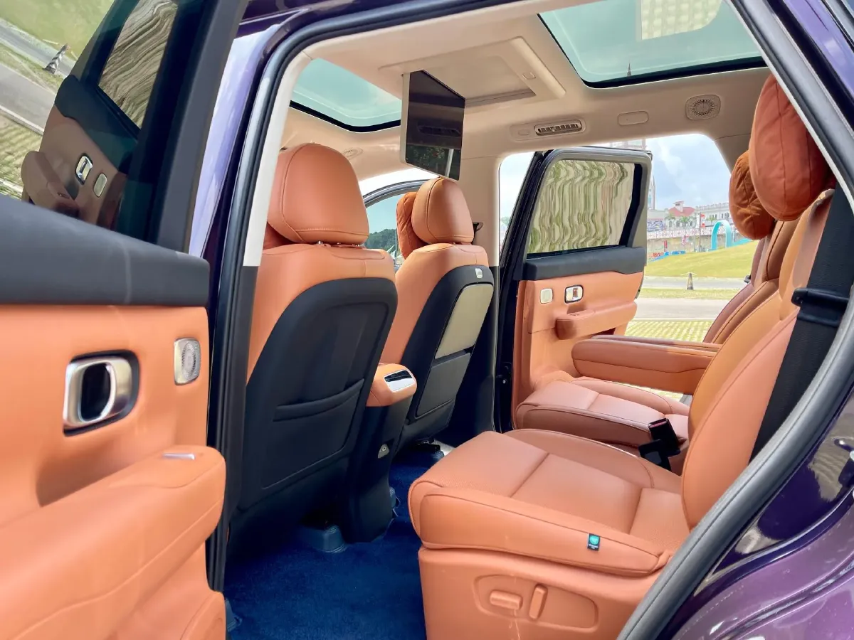 2024 Leapmotor C16 1.5L 95HP L4 REEV 28.4KWH,autocango,china used car exporter,china ev exporter,chinese used car exporter,chinese used ev exporter