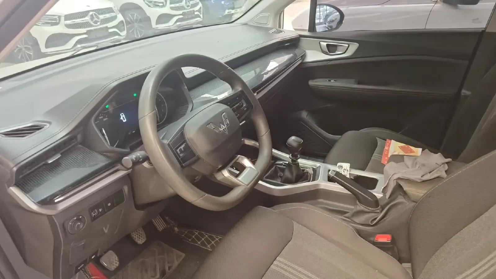 2022 WuLing ZhengChen 2.0L 136HP L4 6MT,autocango,china used car exporter,china ev exporter,chinese used car exporter,chinese used ev exporter
