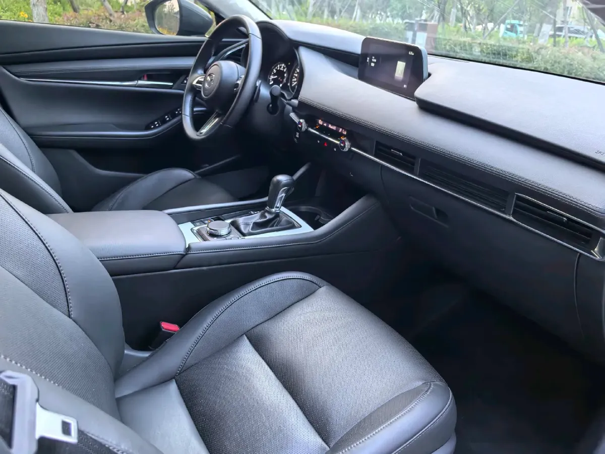 2023 Mazda 3 Axela 2.0L 158HP L4 6AT,autocango,china used car exporter,china ev exporter,chinese used car exporter,chinese used ev exporter
