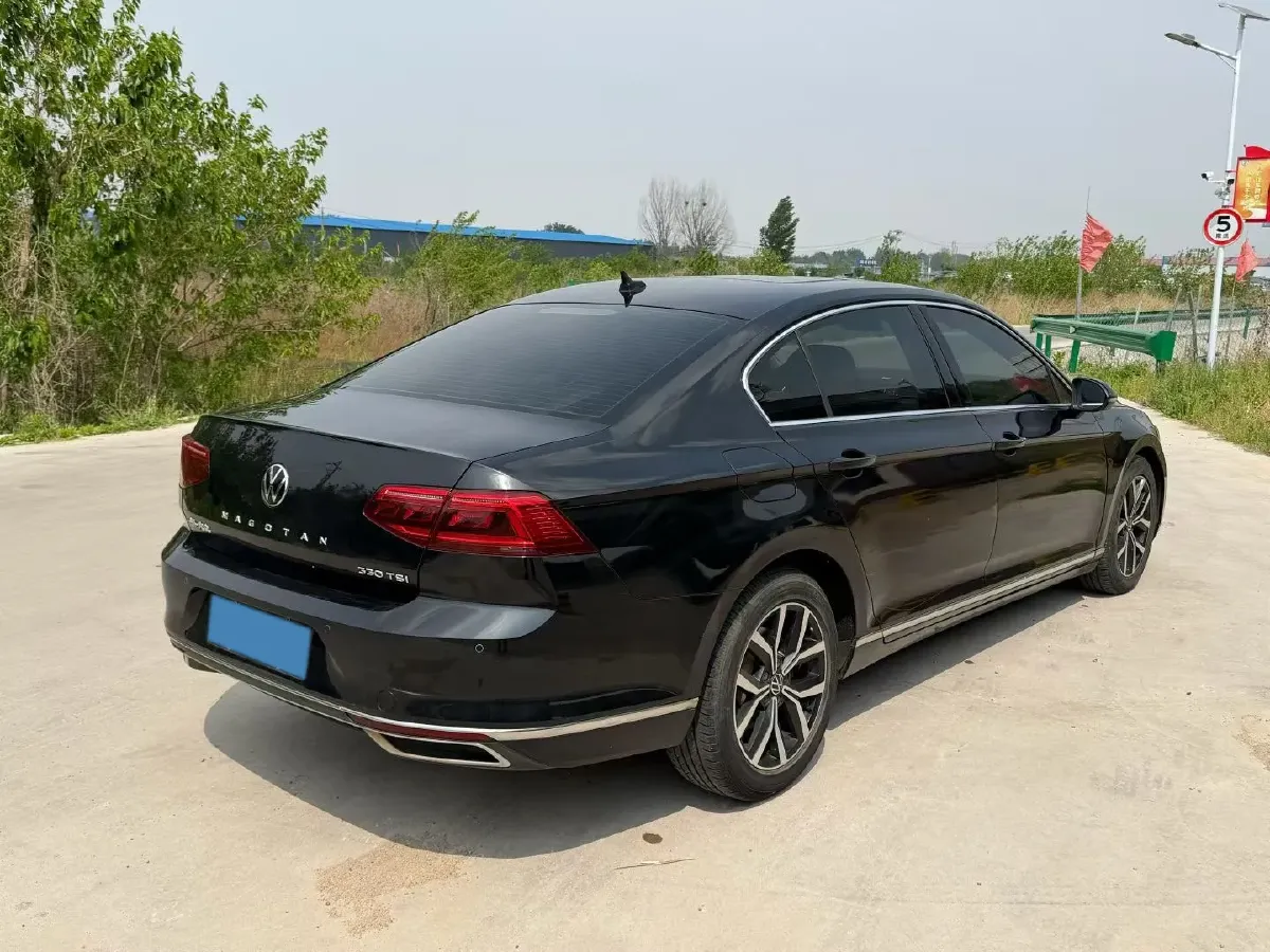 2020 Volkswagen Magotan 2.0T 186HP L4 7DCT,autocango,china used car exporter,china ev exporter,chinese used car exporter,chinese used ev exporter