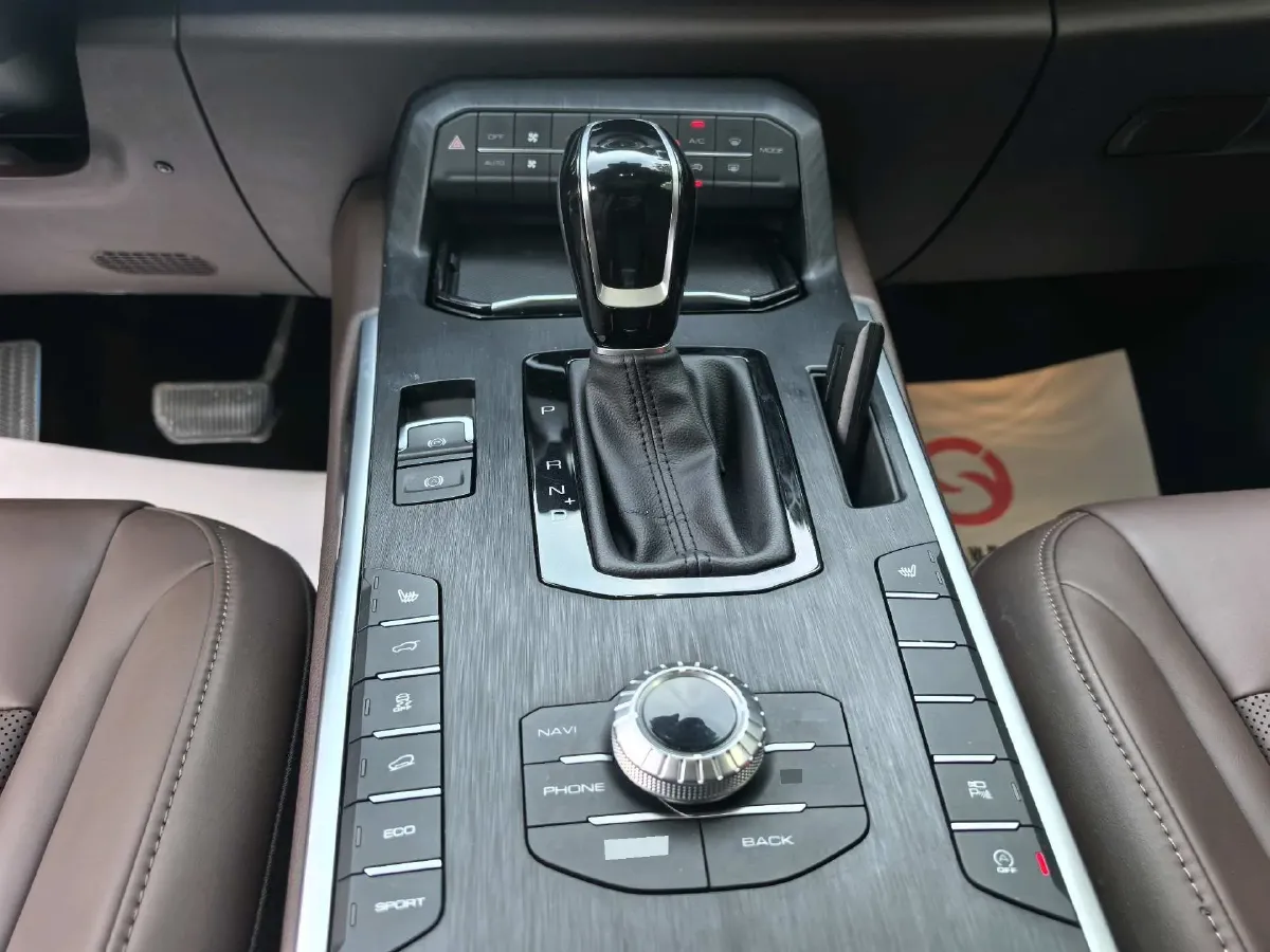2017 WEY VV7 2.0T 234HP L4 7DCT,autocango,china used car exporter,china ev exporter,chinese used car exporter,chinese used ev exporter