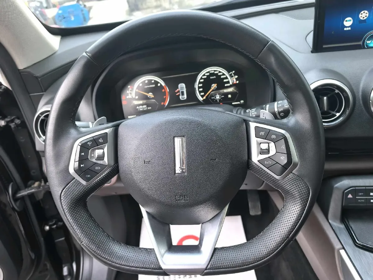 2017 WEY VV7 2.0T 234HP L4 7DCT,autocango,china used car exporter,china ev exporter,chinese used car exporter,chinese used ev exporter