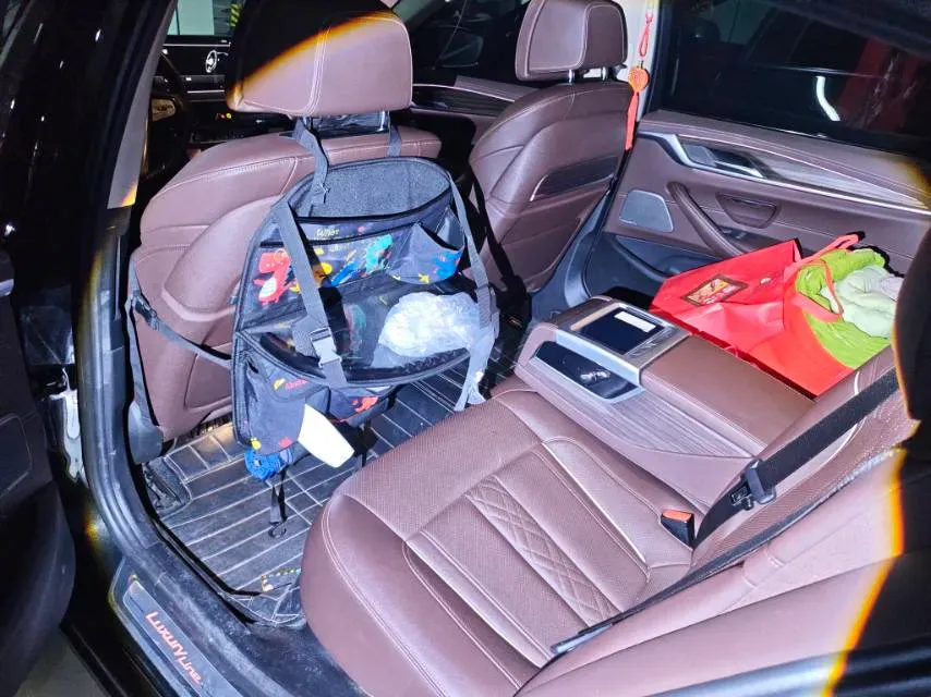 2022 BMW 5 Series 2.0T 252HP L4 8AT,autocango,china used car exporter,china ev exporter,chinese used car exporter,chinese used ev exporter