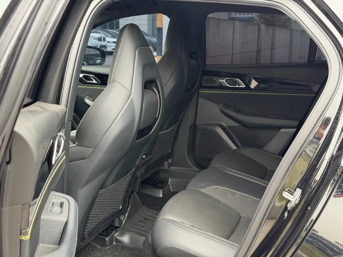 2023 LYNK&CO 03 2.0T 254HP L4 7DCT,autocango,china used car exporter,china ev exporter,chinese used car exporter,chinese used ev exporter