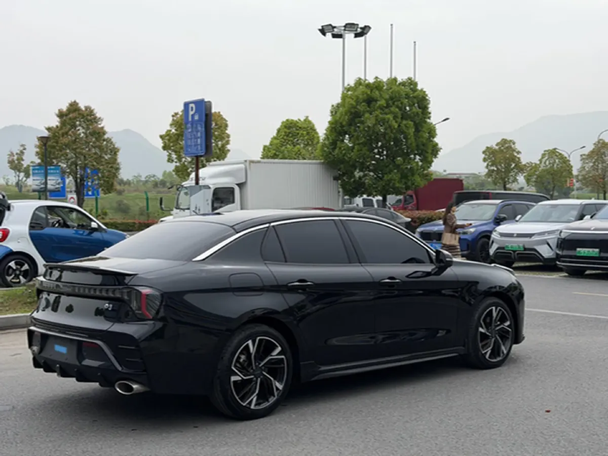 2023 LYNK&CO 03 2.0T 254HP L4 7DCT,autocango,china used car exporter,china ev exporter,chinese used car exporter,chinese used ev exporter